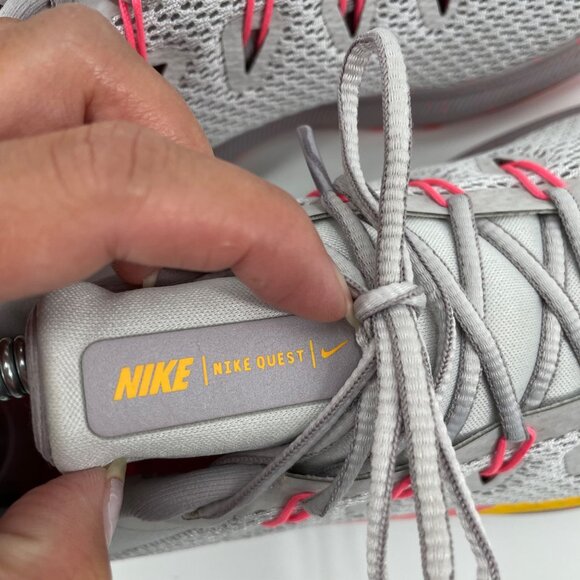 Nike Quest 2 Vast Grey Digital Pink Running Shoes Sneakers Womens 10 Athletic - Picture 8 of 8